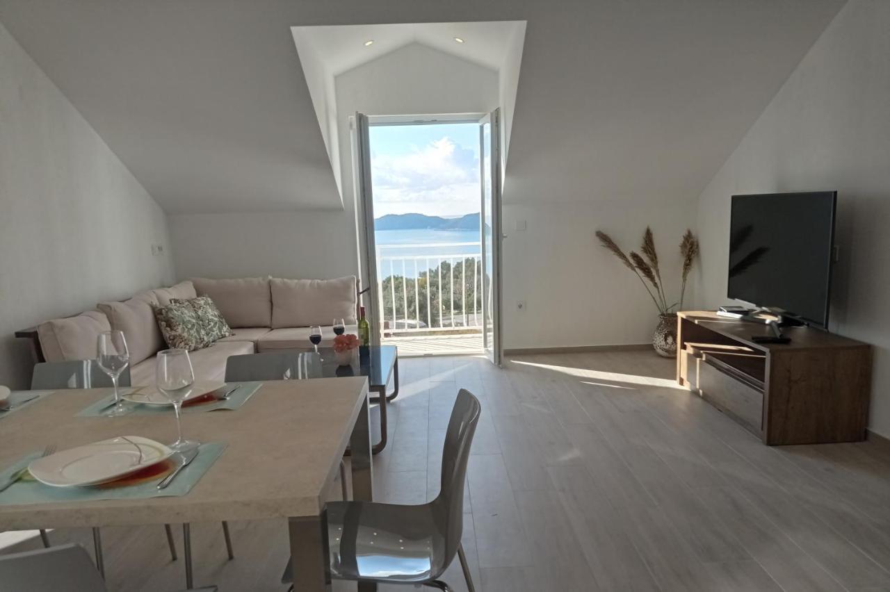 Apartment Lucija With Sea View Ragusa Esterno foto
