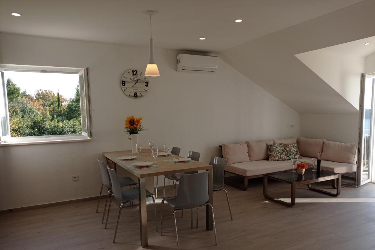 Apartment Lucija With Sea View Ragusa Esterno foto