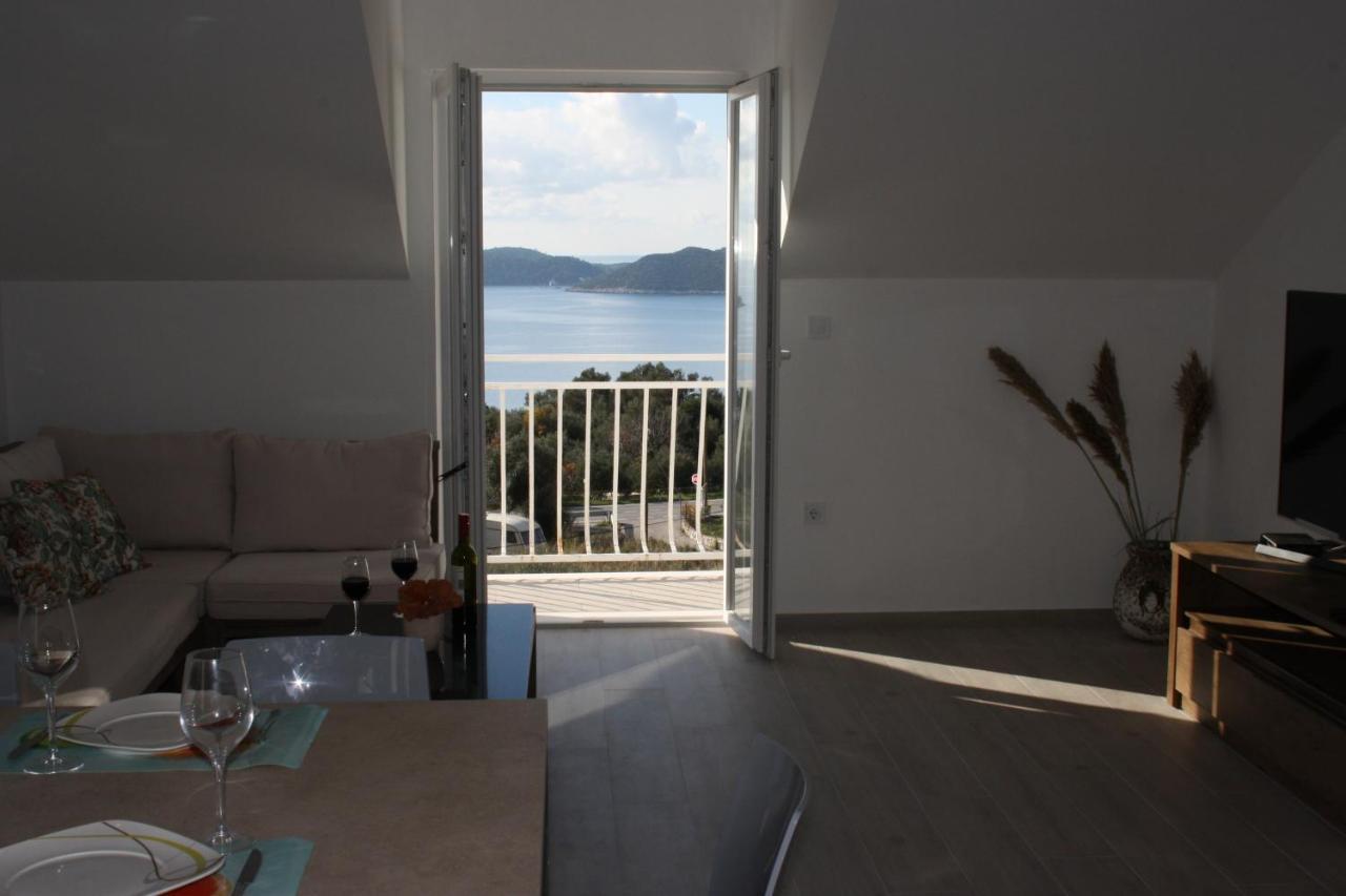 Apartment Lucija With Sea View Ragusa Esterno foto